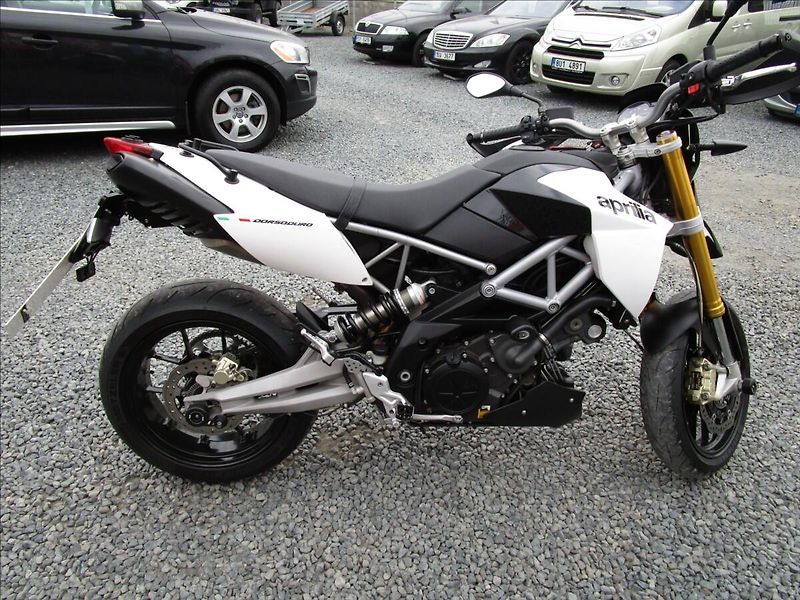 Aprilia 750 ABS  Dorsoduro - fotka 8 z 25