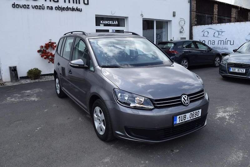 Volkswagen Touran (2010) 1.6TDI 77kw TRENDLINE BMT NAV  - fotka 5 z 48