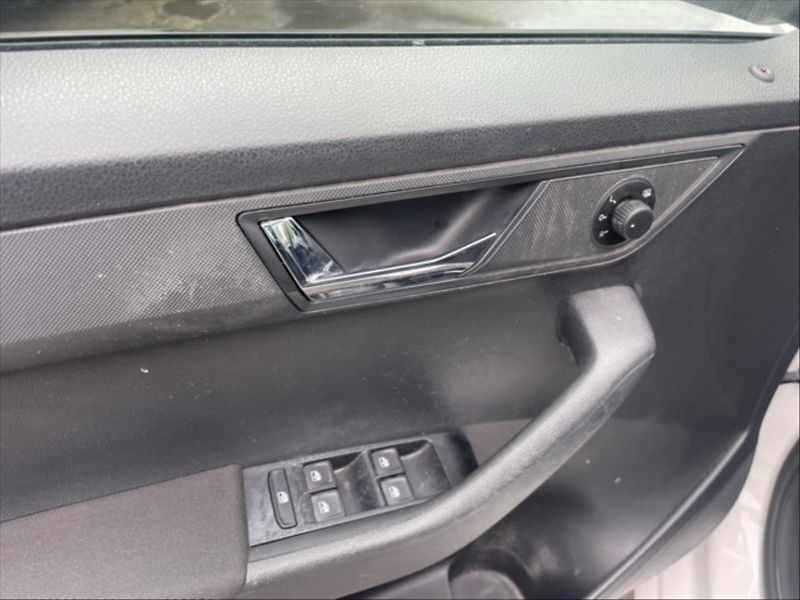 Škoda Fabia 1,0 TSI Ambition/výbava jako S - fotka 11 z 11
