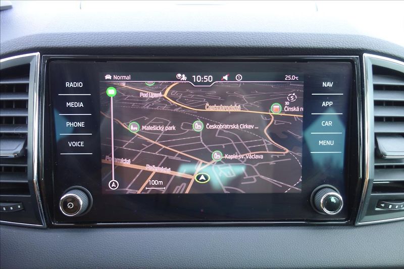 Škoda Karoq 2,0 TDi,ČR,4x4,PANORAMA,STYLE. - fotka 26 z 50