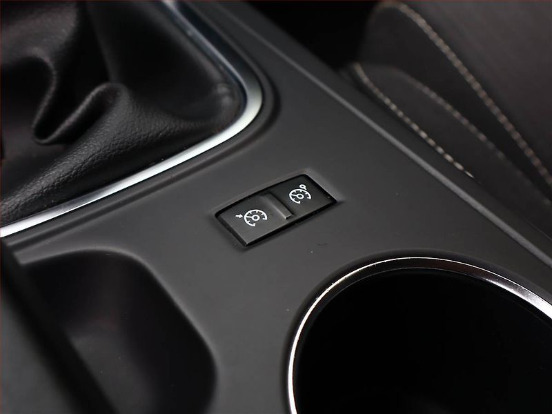 Renault Mégane (2016) 1.2 TCe, Tempomat - fotka 15 z 16