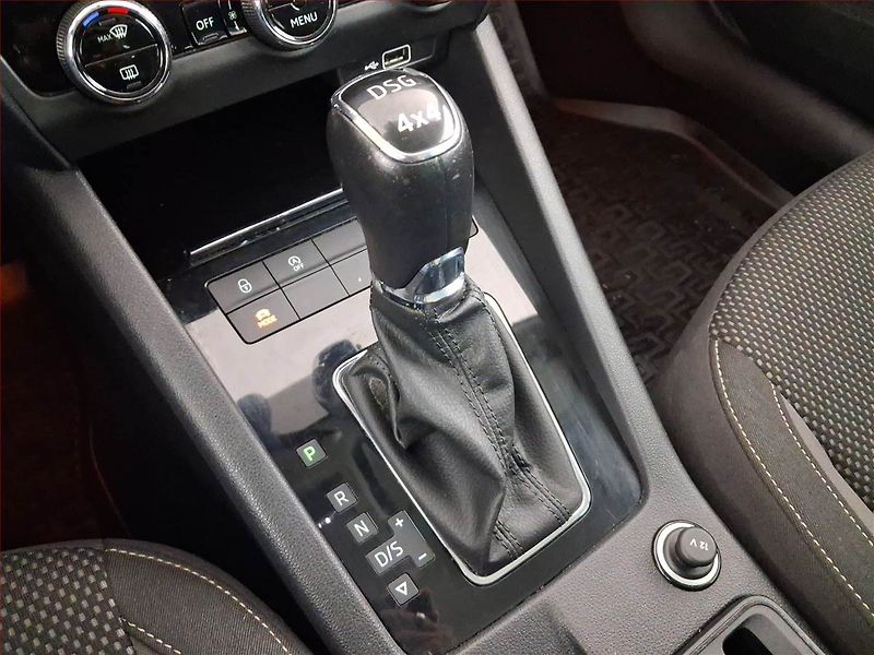 Škoda Octavia (2018) Scout 1.8 TSI, 4X4, Automat - fotka 13 z 23