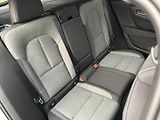 Volvo XC40 2.0 B3 CORE - náhled 14