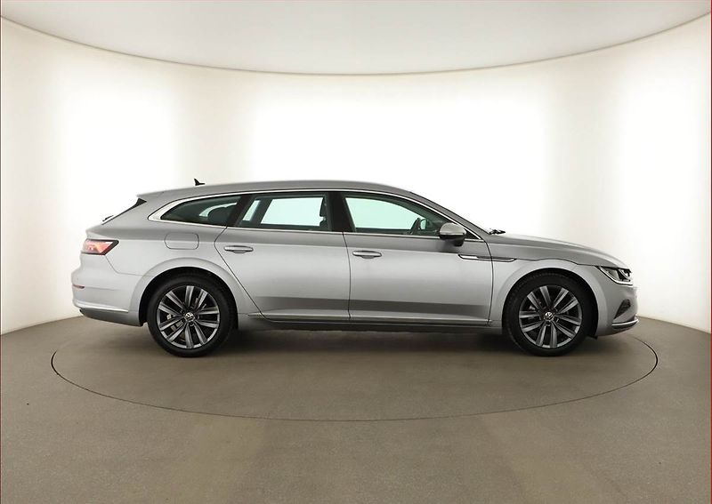 Volkswagen Arteon (2022) 2.0 TDI - fotka 6 z 18