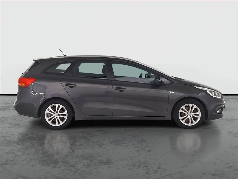 Kia Ceed (2015) 1.4 CVVT, ČR,1.maj, Serv.kniha - fotka 6 z 18