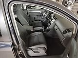 Volkswagen Touran (2012) 1,2TSI,77KW,KLIMA,ALU,SER.KN - náhled 16
