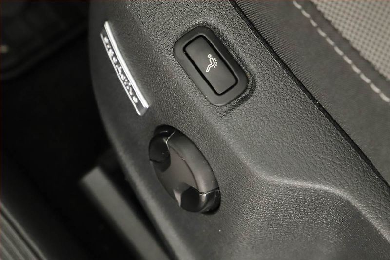Volkswagen Golf (2020) Marathon Edition 1.5 TSI, ČR - fotka 12 z 15