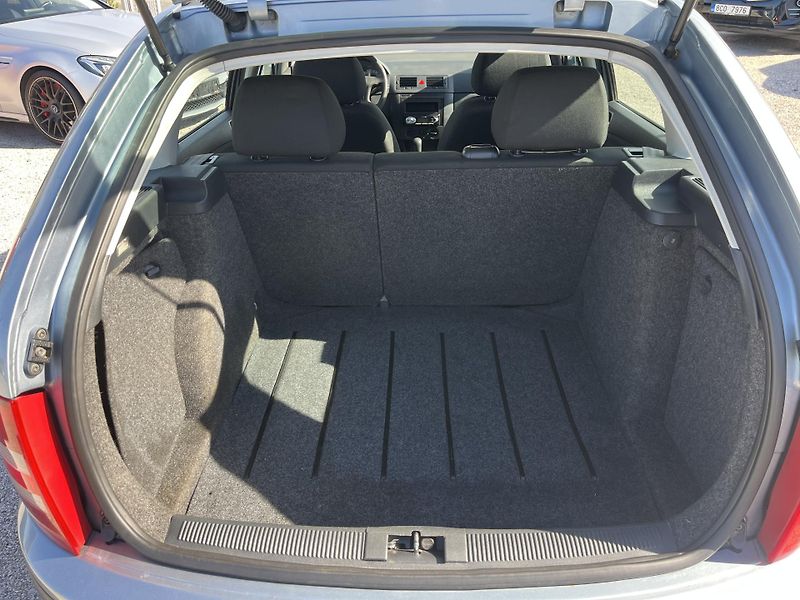 Škoda Fabia (2005) 1.9SDi 47kw Klima - fotka 14 z 20