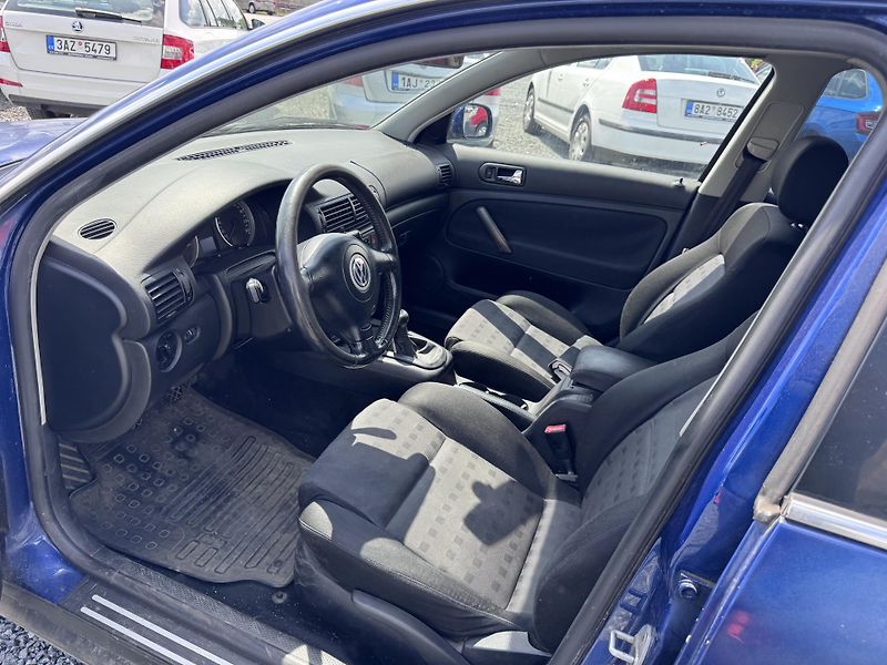 Volkswagen Passat Variant 1.9 TDi 96 kW - fotka 12 z 21