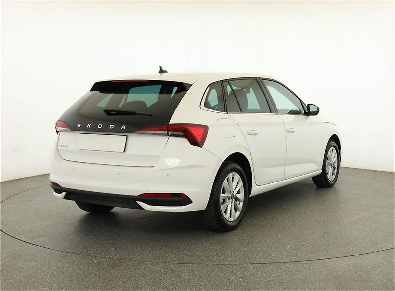 Škoda Scala (2025) 1.0 TSI, Top Selection - fotka 5 z 20