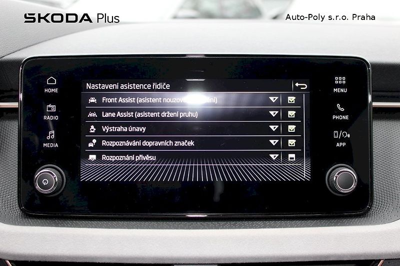 Škoda Scala (2024) Top Selection 1,0 TSI 85kW - fotka 17 z 25