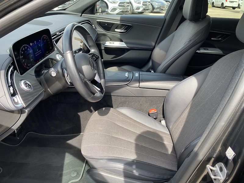 Mercedes-Benz Třídy E E 300de 4M AVANTGARDE DISTRONI - fotka 13 z 27