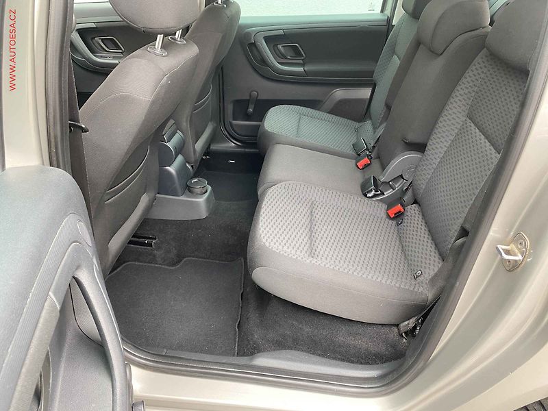 Škoda Roomster (2011) 1.2 TSi, Style, +kola - fotka 10 z 18