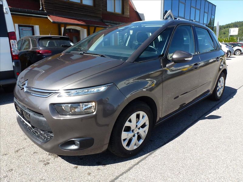Citroën C4 Picasso 1,2 PureTech 130 6MAN Turbo  S - fotka 2 z 46