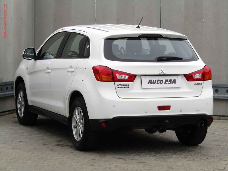 Mitsubishi ASX (2016) 1.6 MIVEC, AC, temp, tažné - fotka 6 z 18