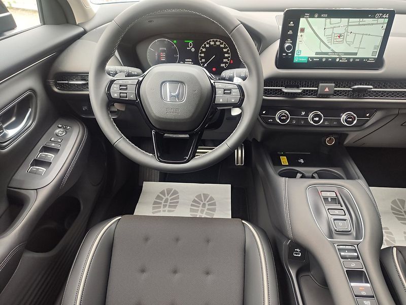 Honda ZR-V (2026) 2.0e:HEV 135kW Sport MR2027!!! - fotka 10 z 25