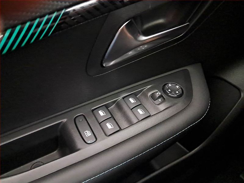 Peugeot 208 (2023) 1.2 PureTech, Serv.kniha, Kůže - fotka 20 z 21