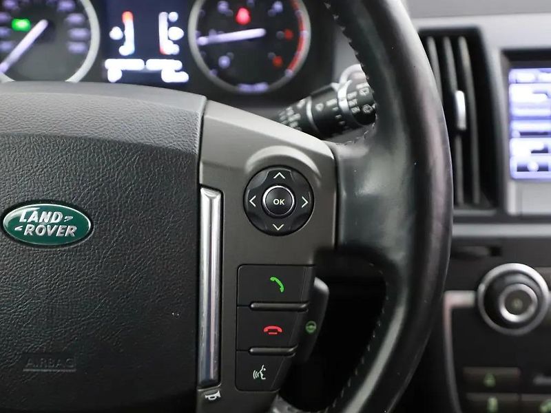 Land Rover Freelander 2.2 TD4 Aut. Prestige TZ 1.Maj - fotka 8 z 13