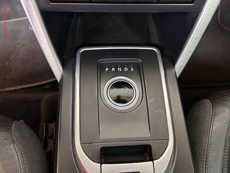 Land Rover Discovery Sport (2015) 2.0 TD4 4x4 HSE, AT, bixen - fotka 15 z 19