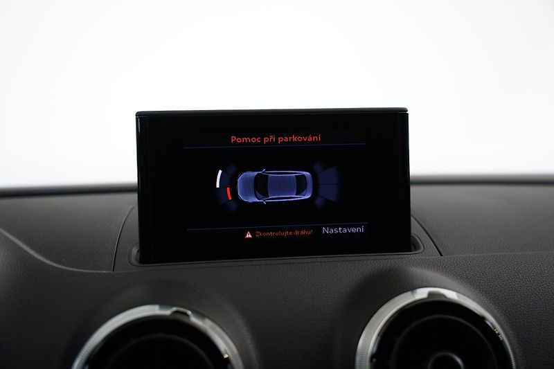 Audi A3 - fotka 18 z 22