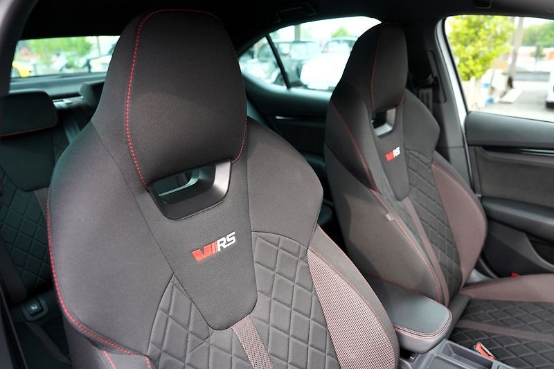 Škoda Octavia RS 2.0 TDI 4x4/147kW/DSG/ČR - fotka 30 z 45