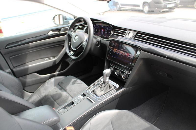 Volkswagen Arteon (2018) 2,0TDI MATRIX NAVI KŮŽE 4x4 - fotka 14 z 16