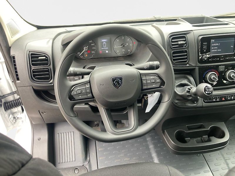 Peugeot Boxer (2025) Valník kabina 4350 L4 180k - fotka 12 z 14