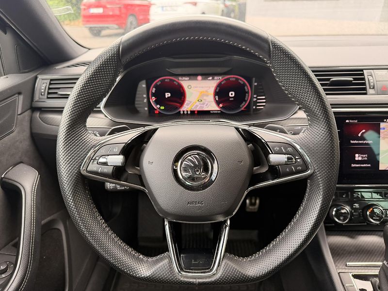 Škoda Superb COMBI 2,0 TDI 4x4 SPORTLINE - fotka 9 z 14