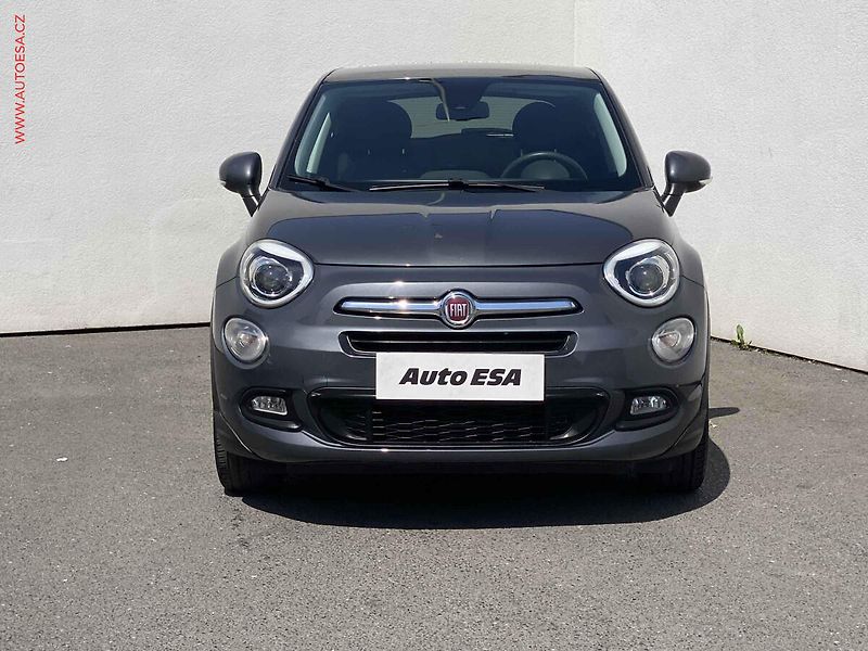 Fiat 500X (2016) 1.4i, Navi, panor - fotka 2 z 17