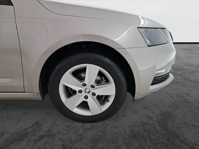 Škoda Octavia (2018) Ambition Plus 1.6 TDI, Automat - fotka 15 z 19
