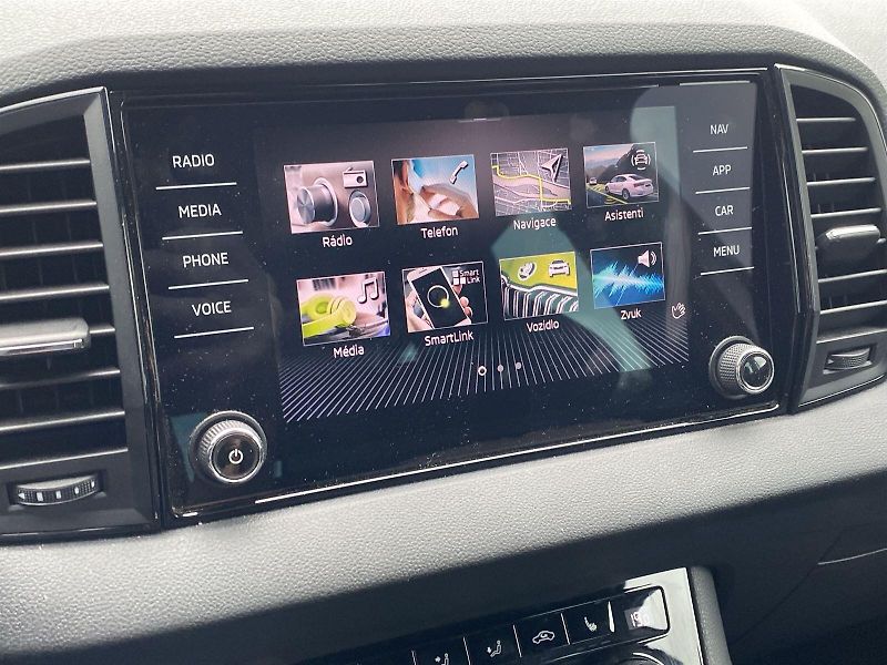 Škoda Karoq (2025) 1.5 TSI DSG Sportline - fotka 16 z 45