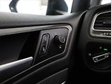Volkswagen Golf (2018) 1.0 TSI, Tempomat - náhled 17