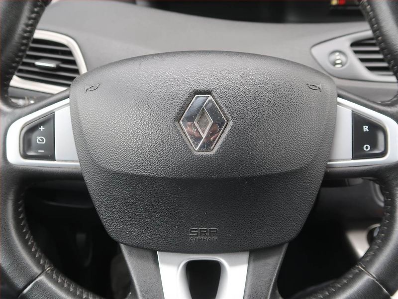 Renault Scénic (2013) xMod Expression 1.5 dCi - fotka 14 z 16