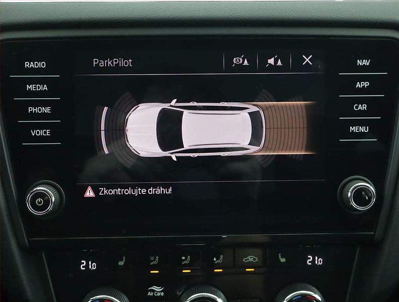 Škoda Octavia (2018) Style 2.0 TDI, Automat, ČR - fotka 18 z 20