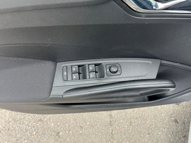Škoda Fabia (2024) SELEC TS 70/1.0 M5F - fotka 14 z 27