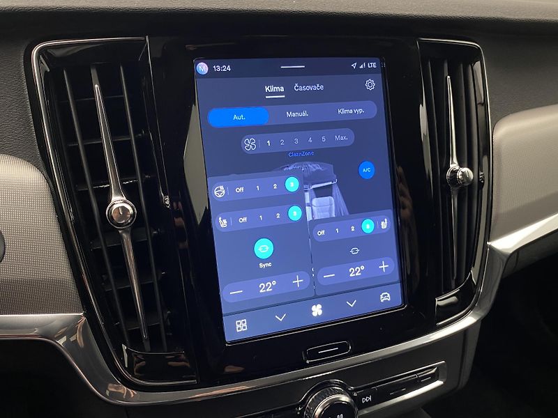 Volvo V90 T6 AWD RECHARGE DARK PLUS - fotka 56 z 58