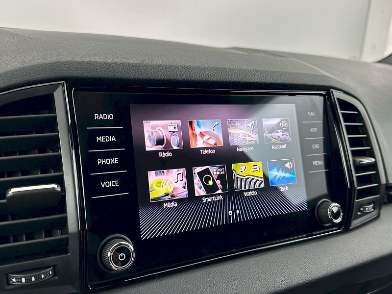 Škoda Karoq (2025) DSG 1.5TSI 110kW SportLine - fotka 22 z 36