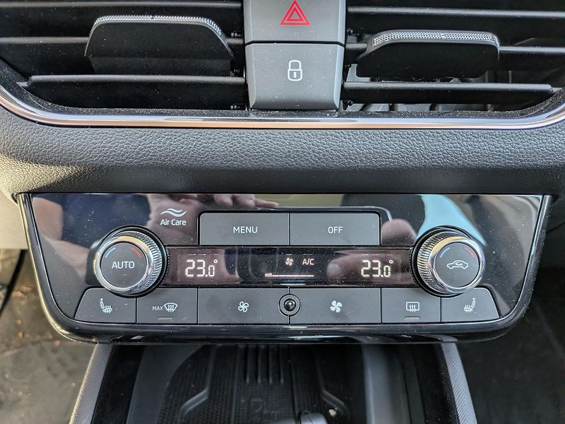 Škoda Kamiq 85kw, TOP SELECTION,1.MAJITEL. - fotka 17 z 19