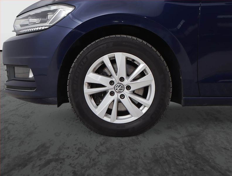 Volkswagen Touran (2020) Highline 1.5 TSI - fotka 15 z 25
