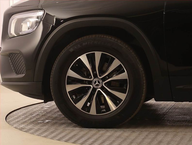 Mercedes-Benz GLB (2022) Progressive 200, digi klima - fotka 14 z 22