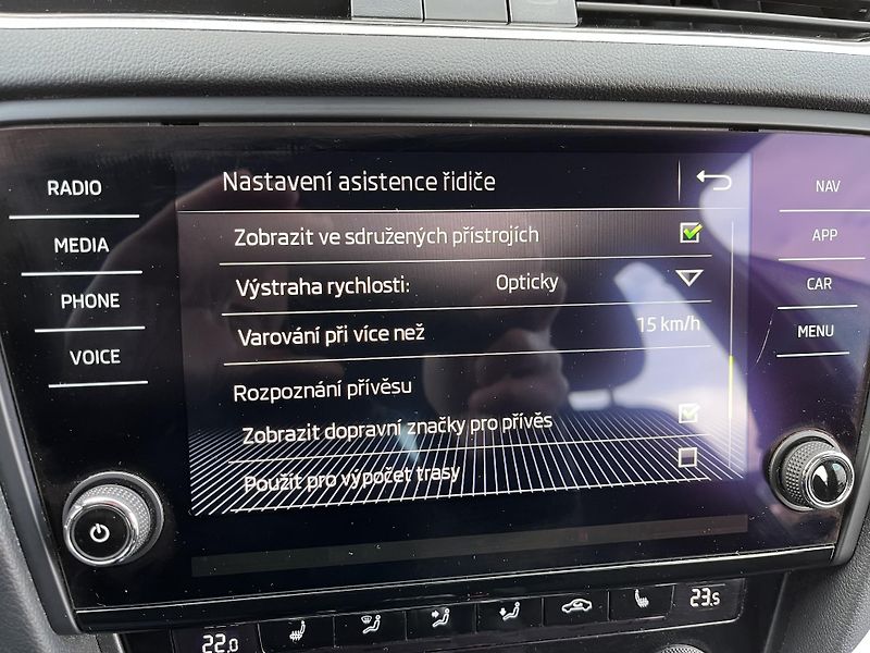 Škoda Octavia (2020) 2.0TDI 110KW*NEZ.TOPENÍ*TZ ! - fotka 28 z 38