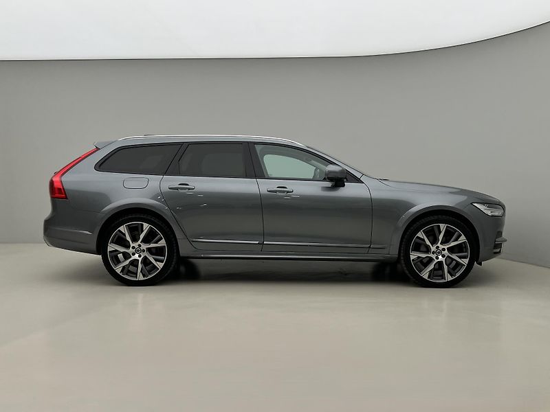 Volvo V90 T5 AWD PLUS AUT - fotka 9 z 44