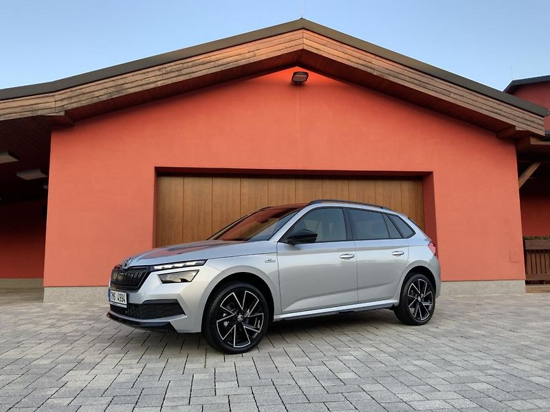 Škoda Kamiq MONTECARLO 1,5Tsi 7ST DSG/Auto - fotka 12 z 33