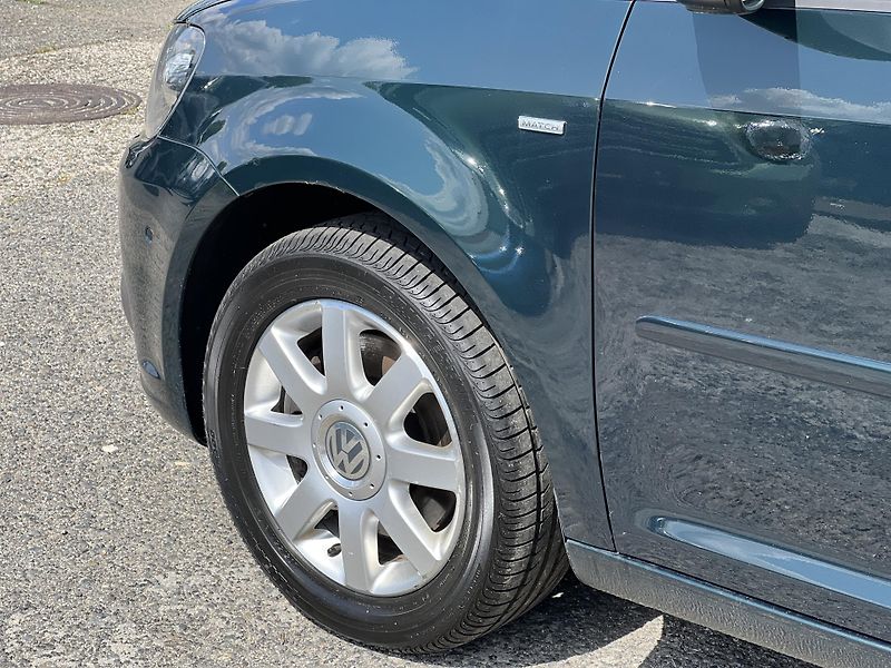 Volkswagen Touran Match 1.4TSi 103kw 7MÍST TAŽNÉ - fotka 39 z 43