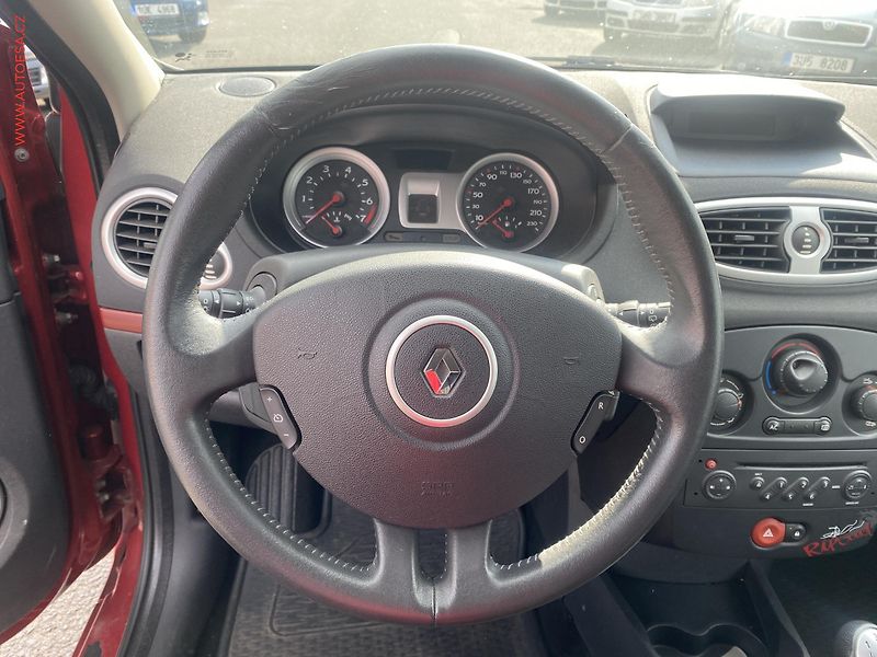 Renault Clio (2008) 1.2 i, ČR, Temp.STK1/27 - fotka 11 z 20