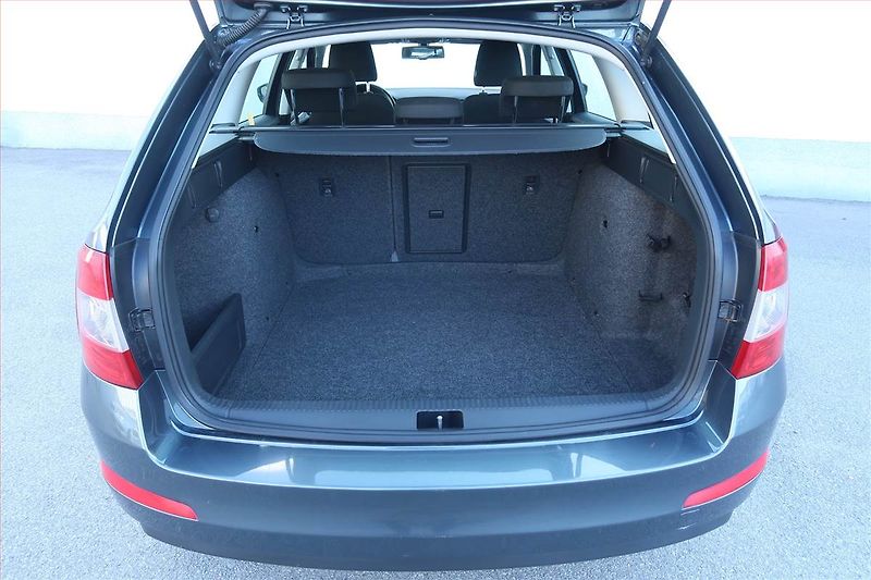 Škoda Octavia (2015) 2.0 TDI, Serv.kniha, Navi - fotka 14 z 21