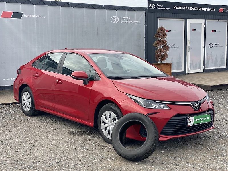 Toyota Corolla 1.5i, ČR, Active, záruka - fotka 1 z 15