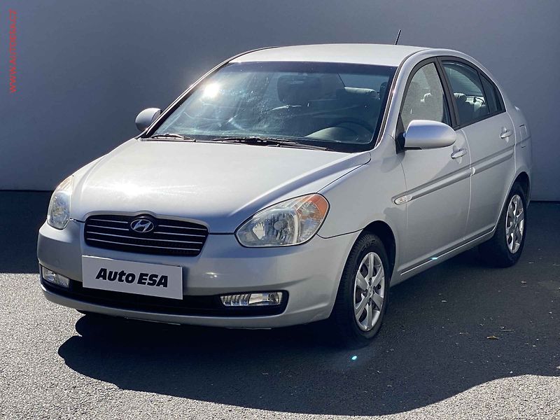 Hyundai Accent (2009) 1.4i, ČR, Klima - fotka 3 z 16