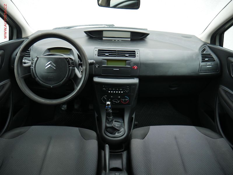 Citroën C4 (2007) 1.4i, ČR - fotka 8 z 16
