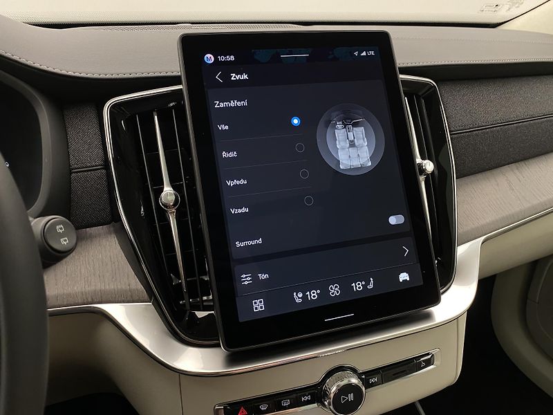 Volvo XC90 (2026) T8 AWD RECHARGE DARK ULTRA - fotka 65 z 79